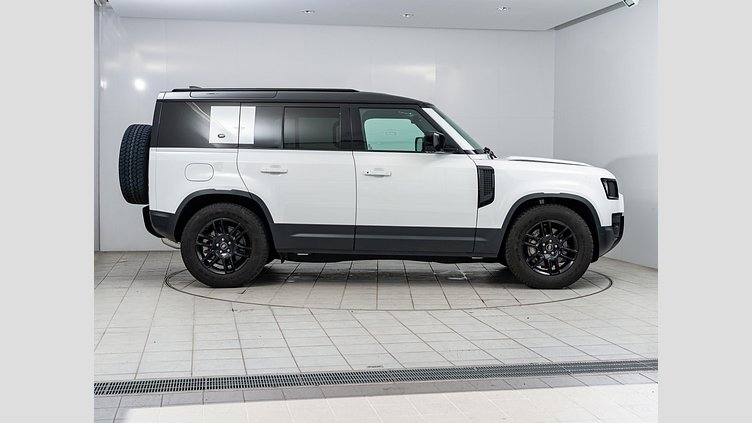2023 認定中古車 Land Rover Defender 110 フジホワイト D300 AWD（AT） S