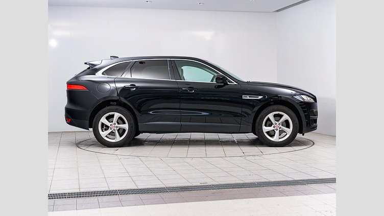 2019 認定中古車 Jaguar F-Pace Narvik Black 2.0 litre i4D Diesel プレステージ	