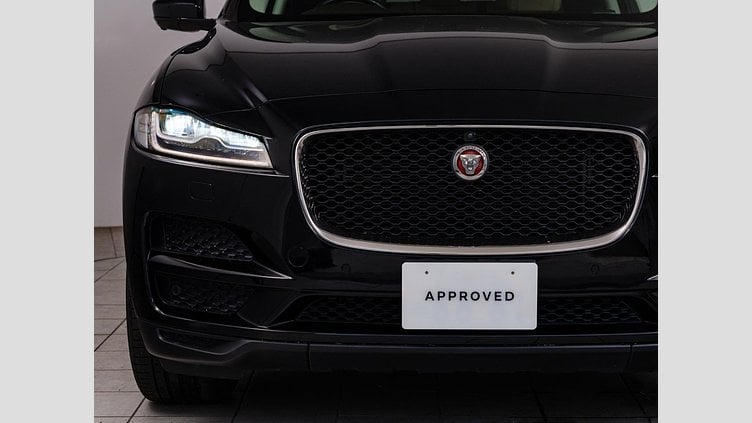 2019 認定中古車 Jaguar F-Pace Narvik Black 2.0 litre i4D Diesel プレステージ	