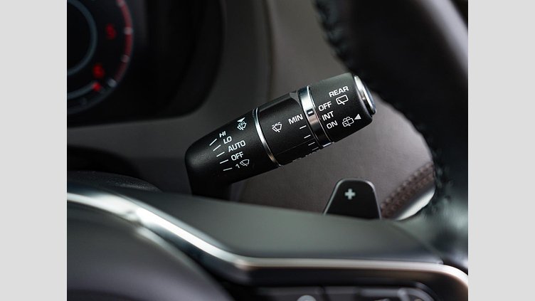 2019 認定中古車 Jaguar F-Pace Narvik Black 2.0 litre i4D Diesel プレステージ	