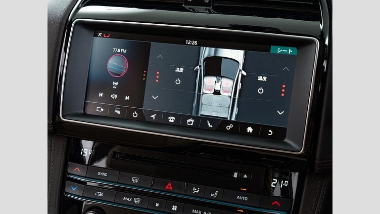 2019 認定中古車 Jaguar F-Pace Narvik Black 2.0 litre i4D Diesel プレステージ	