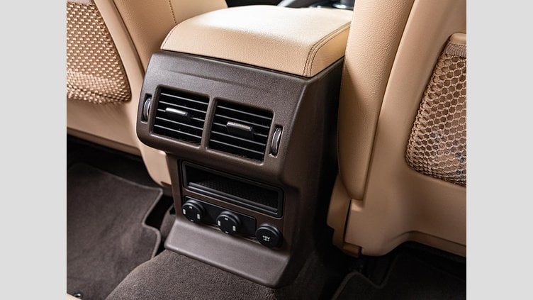 2019 認定中古車 Jaguar F-Pace Narvik Black 2.0 litre i4D Diesel プレステージ	