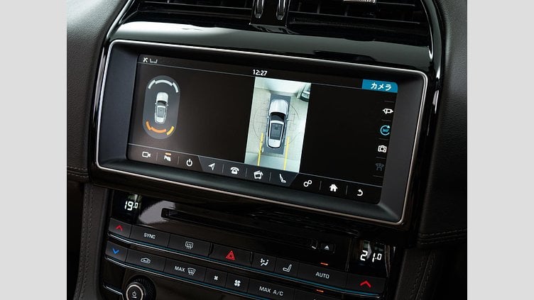 2019 認定中古車 Jaguar F-Pace Narvik Black 2.0 litre i4D Diesel プレステージ	