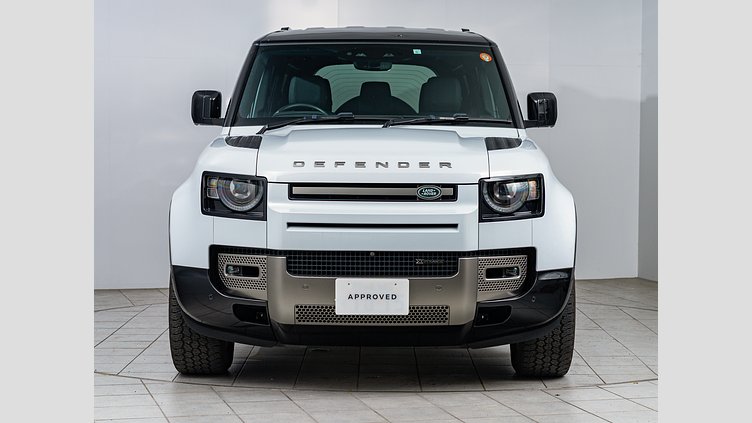 2023 認定中古車 Land Rover Defender 110 ユーロンホワイト D300 AWD（AT） X-DYNAMIC SE