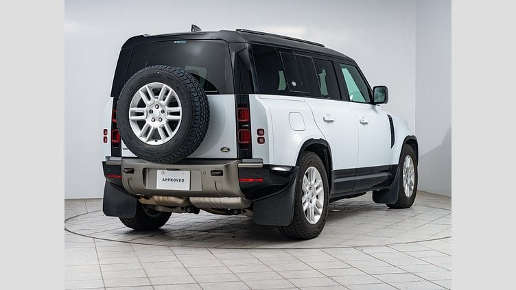 2023 認定中古車 Land Rover Defender 110 ユーロンホワイト D300 AWD（AT） X-DYNAMIC SE