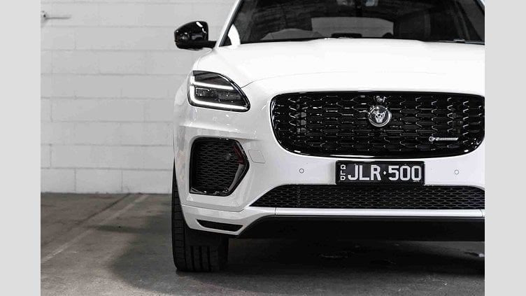 2024 Approved Jaguar E-Pace Ostuni Pearl White P250 Ingenium 2.0 litre 4-cylinder 183kW Turbocharged Petrol MHEV (Automatic) P250 R-DYNAMIC SE - 24.5MY