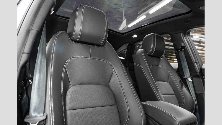 2024 Approved Jaguar E-Pace Ostuni Pearl White P250 Ingenium 2.0 litre 4-cylinder 183kW Turbocharged Petrol MHEV (Automatic) P250 R-DYNAMIC SE - 24.5MY