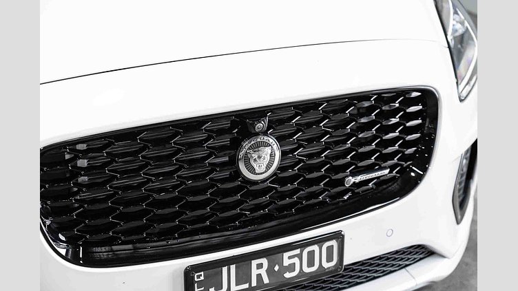 2024 Approved Jaguar E-Pace Ostuni Pearl White P250 Ingenium 2.0 litre 4-cylinder 183kW Turbocharged Petrol MHEV (Automatic) P250 R-DYNAMIC SE - 24.5MY