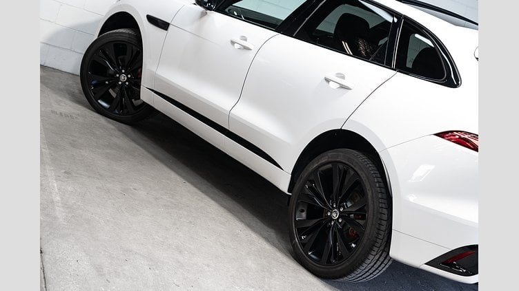 2024 Approved Jaguar F-Pace Fuji White P250 Ingenium 2.0 litre 4-cylinder 184kW Turbocharged Petrol (Automatic) P250 R-DYNAMIC SE