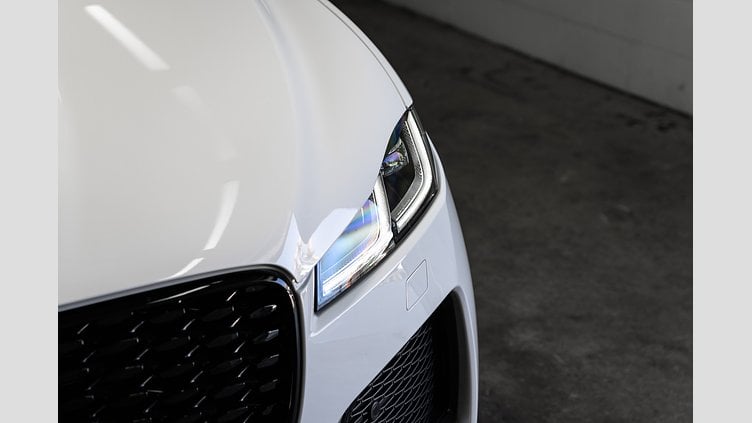 2024 Approved Jaguar F-Pace Fuji White P250 Ingenium 2.0 litre 4-cylinder 184kW Turbocharged Petrol (Automatic) P250 R-DYNAMIC SE
