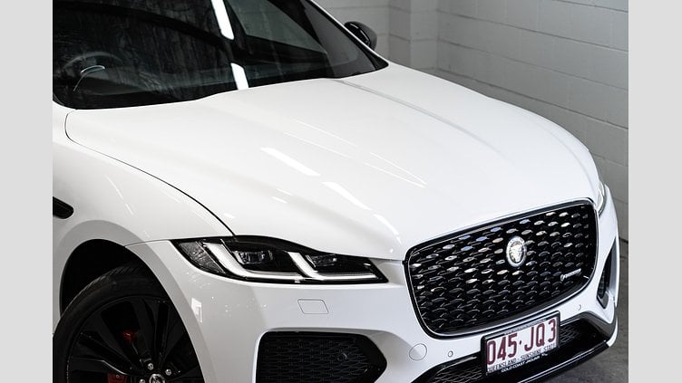 2024 Approved Jaguar F-Pace Fuji White P250 Ingenium 2.0 litre 4-cylinder 184kW Turbocharged Petrol (Automatic) P250 R-DYNAMIC SE