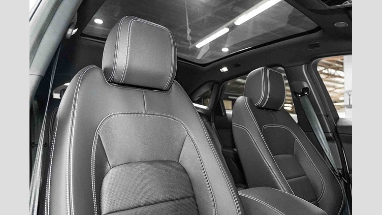 2024 Approved Jaguar E-Pace Fuji White P250 Ingenium 2.0 litre 4-cylinder 183kW Turbocharged Petrol (Automatic) P250 R-DYNAMIC SE - 24.5MY