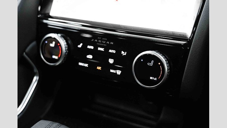 2024 Approved Jaguar E-Pace Fuji White P250 Ingenium 2.0 litre 4-cylinder 183kW Turbocharged Petrol (Automatic) P250 R-DYNAMIC SE - 24.5MY