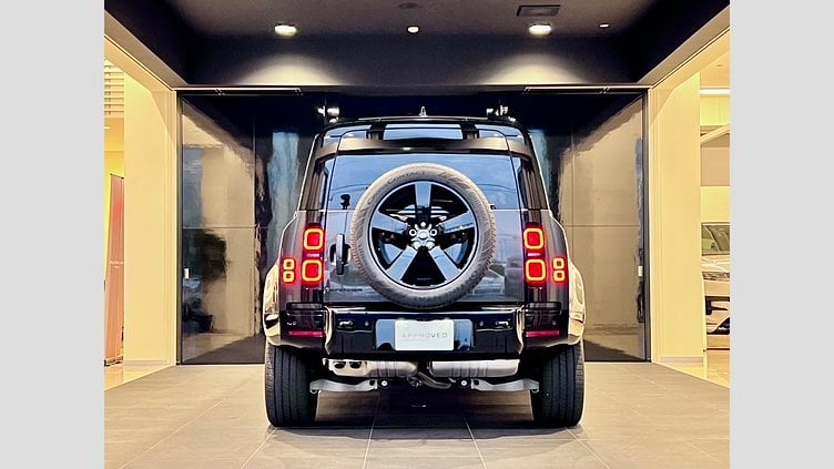 2024 認定中古車 Land Rover Defender 110 カルパチアングレイ D300 AWD（AT） X-DYNAMIC HSE