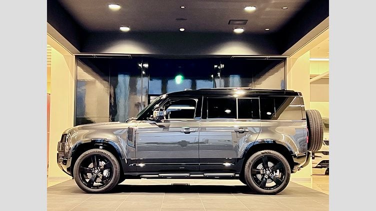 2024 認定中古車 Land Rover Defender 110 カルパチアングレイ D300 AWD（AT） X-DYNAMIC HSE