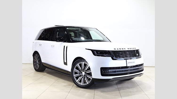 2024 認定中古車 Land Rover Range Rover オストゥーニパールホワイト（お取り扱いの有無については正規ディーラーにお問い合わせください） P550 AWD PHEV（AT） スタンダードホイールベース Autobiography