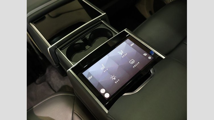 2024 認定中古車 Land Rover Range Rover オストゥーニパールホワイト（お取り扱いの有無については正規ディーラーにお問い合わせください） P550 AWD PHEV（AT） スタンダードホイールベース Autobiography