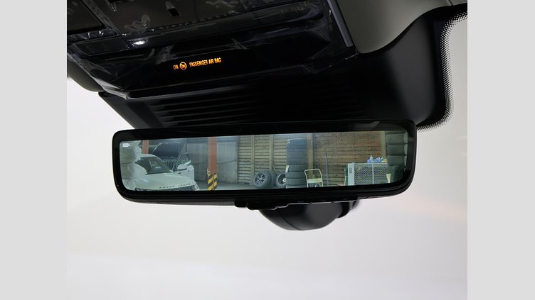 2024 認定中古車 Land Rover Range Rover オストゥーニパールホワイト（お取り扱いの有無については正規ディーラーにお問い合わせください） P550 AWD PHEV（AT） スタンダードホイールベース Autobiography