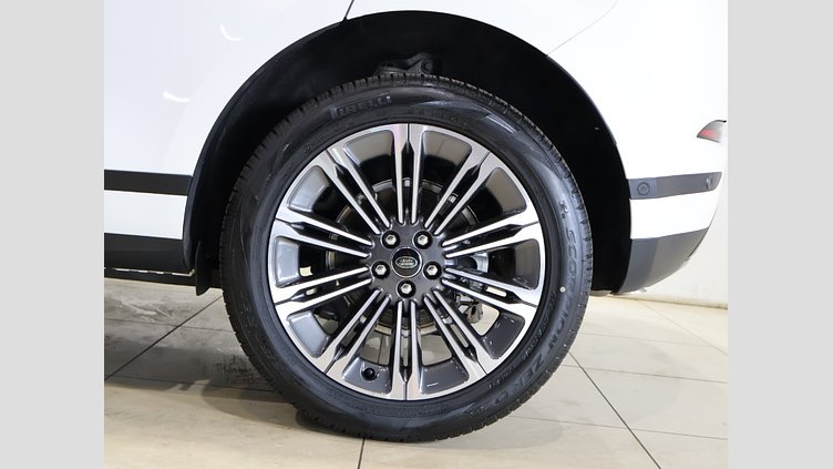 2025 認定中古車 Land Rover Range Rover Evoque オストゥーニパールホワイト D200マイルドハイブリッド（ディーゼル） Standard Wheelbase S