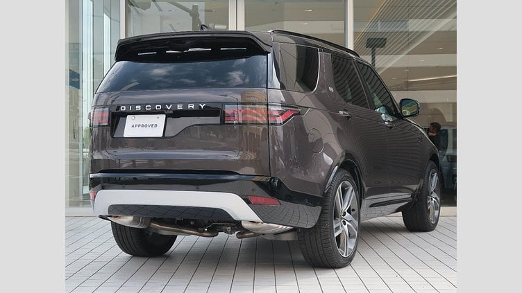 2024 認定中古車 Land Rover Discovery シャラントグレイ D300マイルドハイブリッド（ディーゼル） スタンダードホイールベース Metropolitan Edition