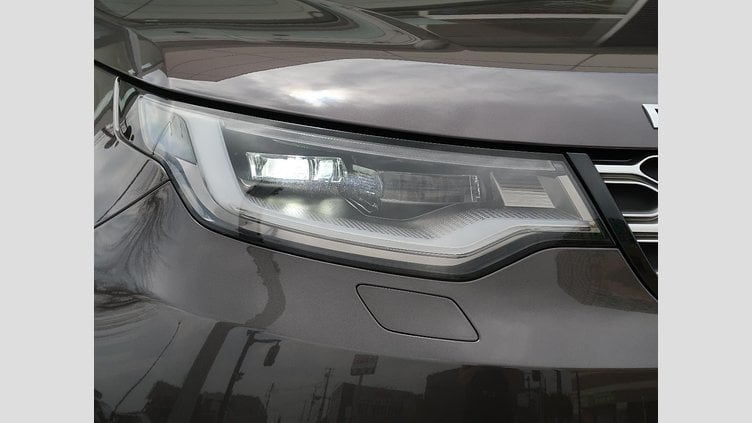 2024 認定中古車 Land Rover Discovery シャラントグレイ D300マイルドハイブリッド（ディーゼル） スタンダードホイールベース Metropolitan Edition