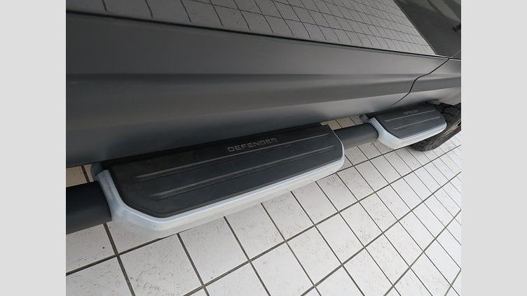2023 認定中古車 Land Rover Defender 110 カルパチアングレイ D300 AWD（AT） S