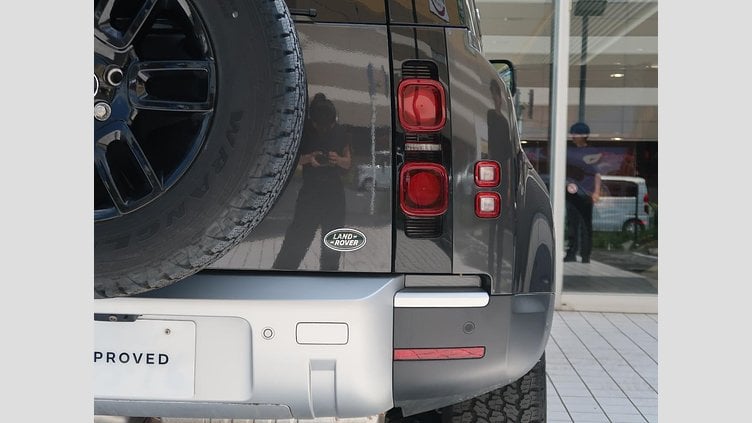 2023 認定中古車 Land Rover Defender 110 カルパチアングレイ D300 AWD（AT） S