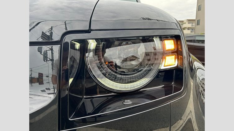 2024 認定中古車 Land Rover Defender 90 サントリーニブラック D300 AWD（AT） X-DYNAMIC HSE