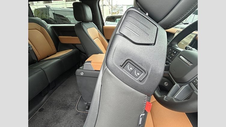 2024 認定中古車 Land Rover Defender 90 サントリーニブラック D300 AWD（AT） X-DYNAMIC HSE
