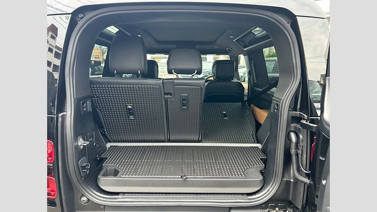 2024 認定中古車 Land Rover Defender 90 サントリーニブラック D300 AWD（AT） X-DYNAMIC HSE