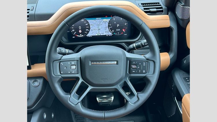 2024 認定中古車 Land Rover Defender 90 サントリーニブラック D300 AWD（AT） X-DYNAMIC HSE