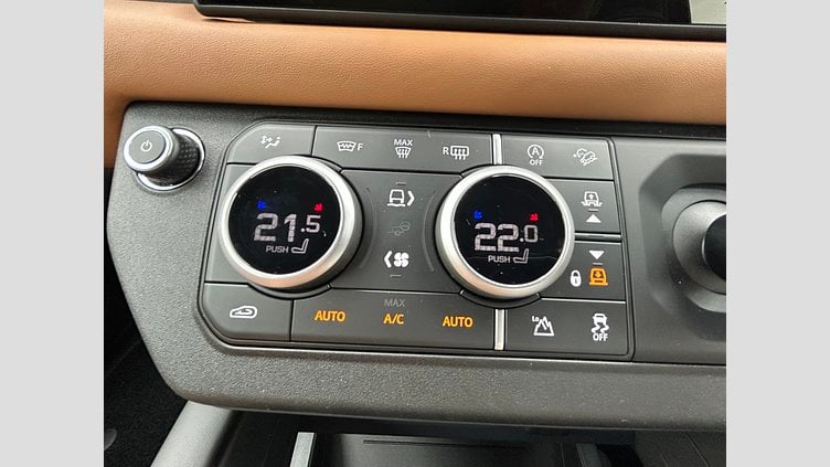 2024 認定中古車 Land Rover Defender 90 サントリーニブラック D300 AWD（AT） X-DYNAMIC HSE