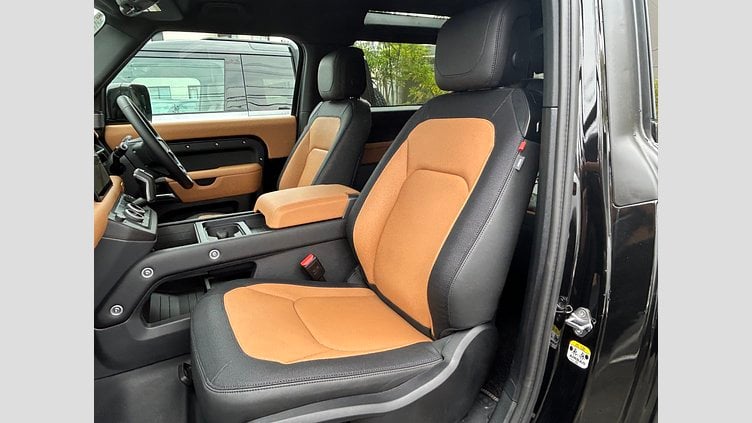 2024 認定中古車 Land Rover Defender 90 サントリーニブラック D300 AWD（AT） X-DYNAMIC HSE