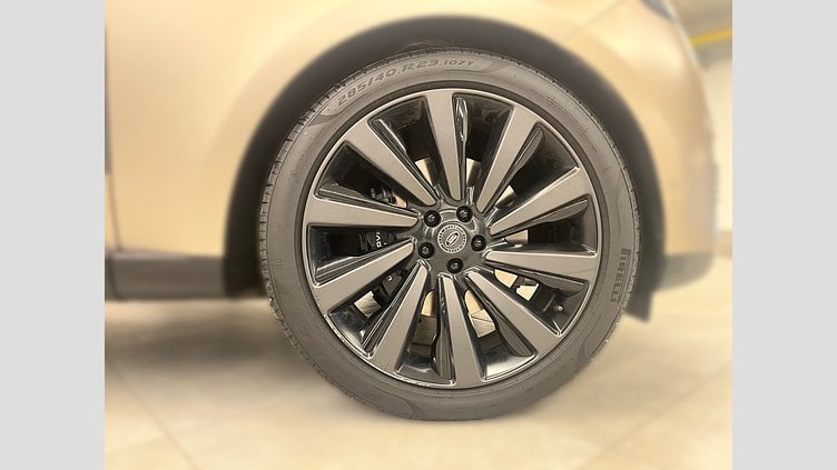 2023 Novo vozilo Land Rover Range Rover Sunset Gold in Satin finish 3.0 litre i6D​ SV