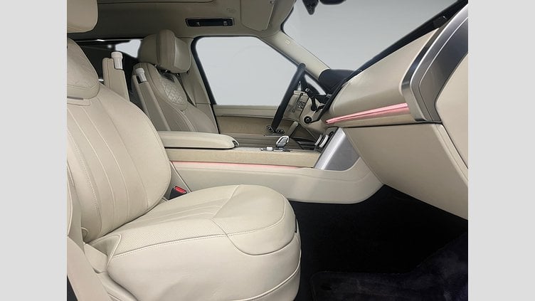 2023 Novo vozilo Land Rover Range Rover Sunset Gold in Satin finish 3.0 litre i6D​ SV