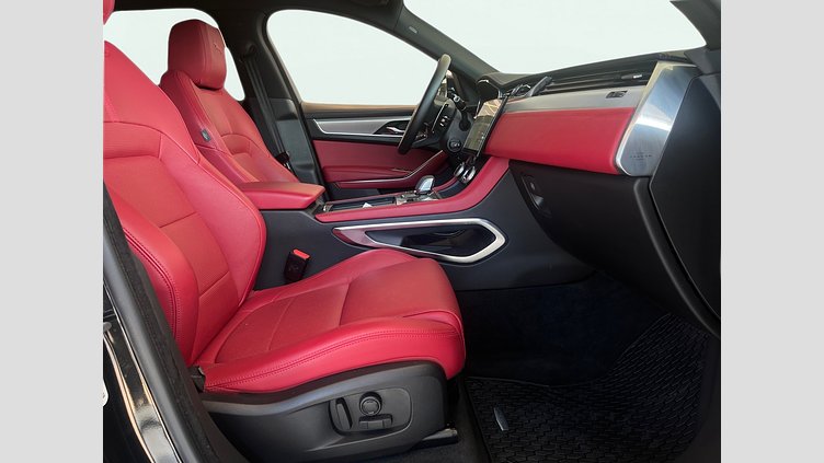 2024 Approved Jaguar F-Pace Santorini crna D200 AWD AUTOMATIC MHEV R-DYNAMIC SE