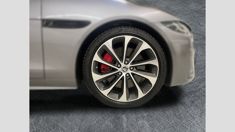2024 Approved Jaguar XE Eiger Grey 2.0 litre i4D​ XE 2.0D
