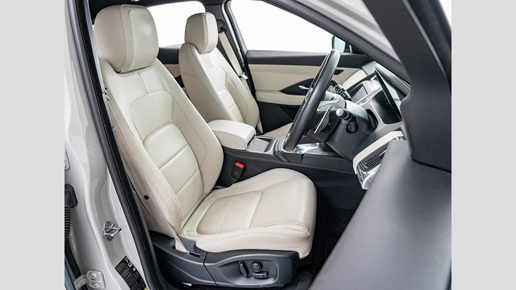 2019 認定中古車 Jaguar E-Pace ボラスコグレー P250 オートマチック全輪駆動 R-DYNAMIC SE