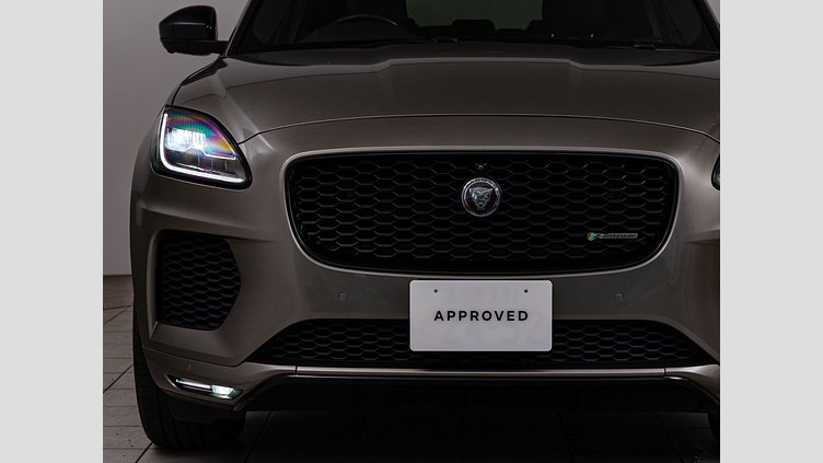 2018 認定中古車 Jaguar E-Pace シリコン シルバー D180 オートマチック全輪駆動 R-DYNAMIC S