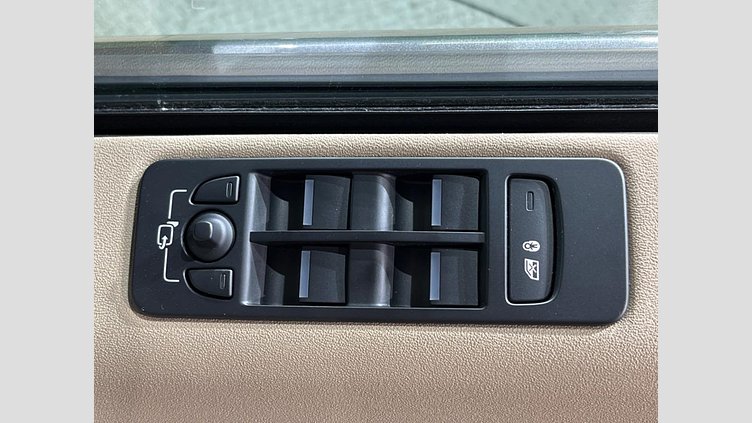 2017 認定中古車 Land Rover Discovery Sport Corris Grey 2.0 litre Si4 Petrol HSE