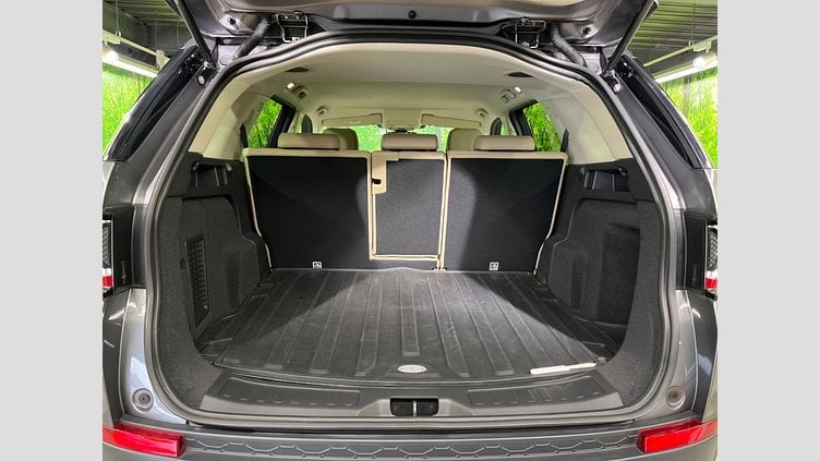 2017 認定中古車 Land Rover Discovery Sport Corris Grey 2.0 litre Si4 Petrol HSE