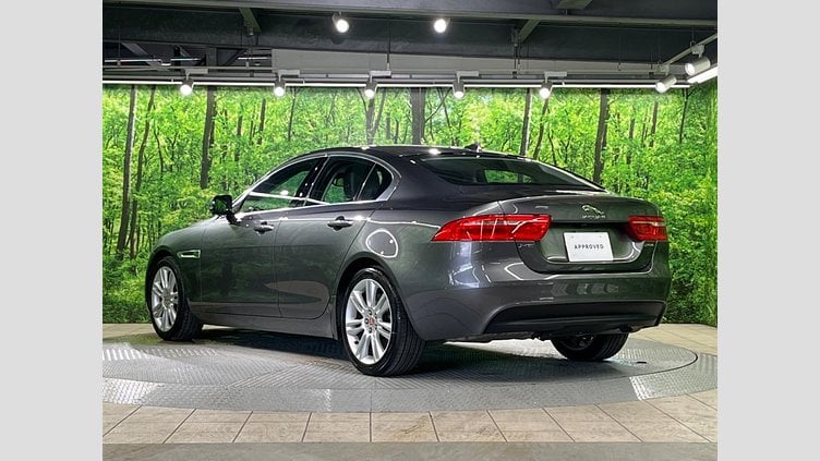 2015 認定中古車 Jaguar XE Corris Grey 2WD プレステージ