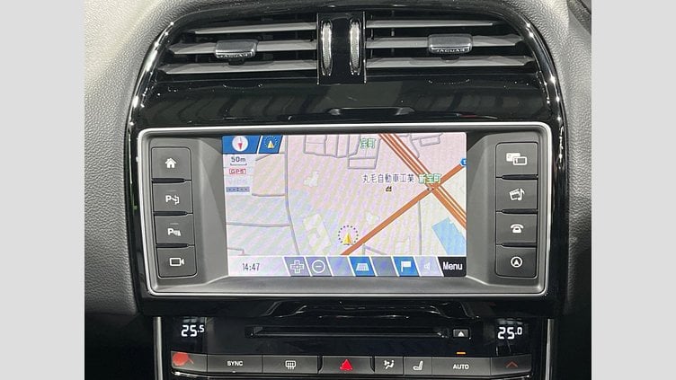 2015 認定中古車 Jaguar XE Corris Grey 2WD プレステージ