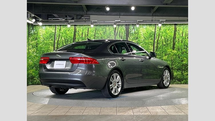 2015 認定中古車 Jaguar XE Corris Grey 2WD プレステージ