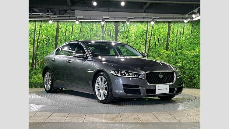 2015 認定中古車 Jaguar XE Corris Grey 2WD プレステージ
