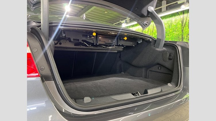 2015 認定中古車 Jaguar XE Corris Grey 2WD プレステージ