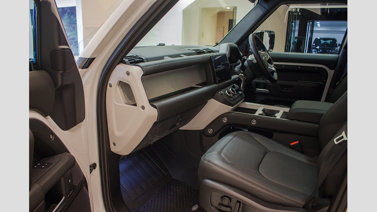 2025 New Land Rover Defender 110 Fuji White 8 Speed Automatic  PHEV