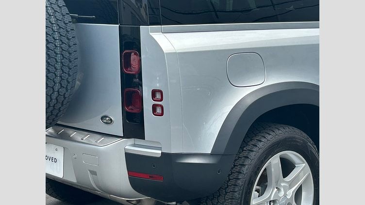 2023 認定中古車 Land Rover Defender 90 ハクバシルバー P300 AWD（AT） SE