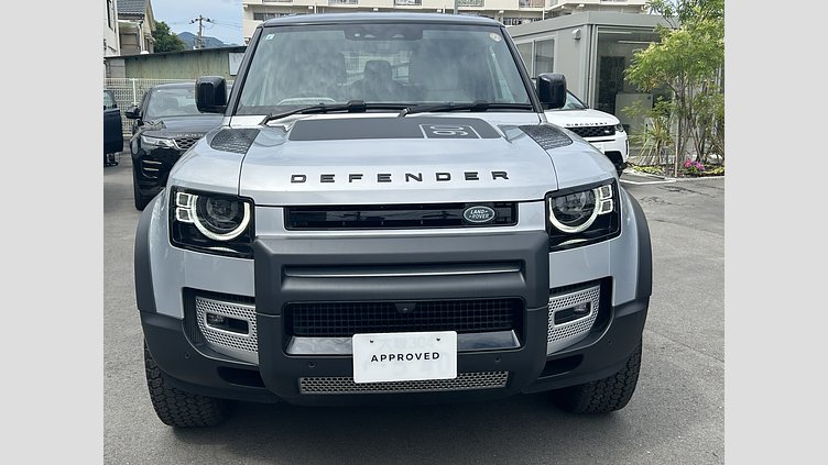2023 認定中古車 Land Rover Defender 90 ハクバシルバー P300 AWD（AT） SE
