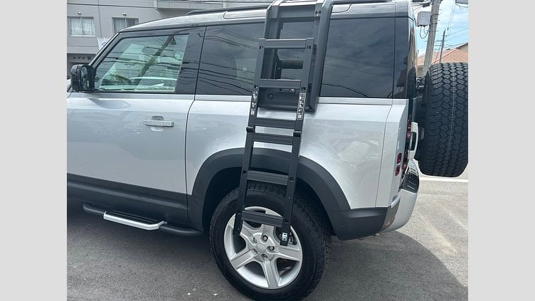 2023 認定中古車 Land Rover Defender 90 ハクバシルバー P300 AWD（AT） SE
